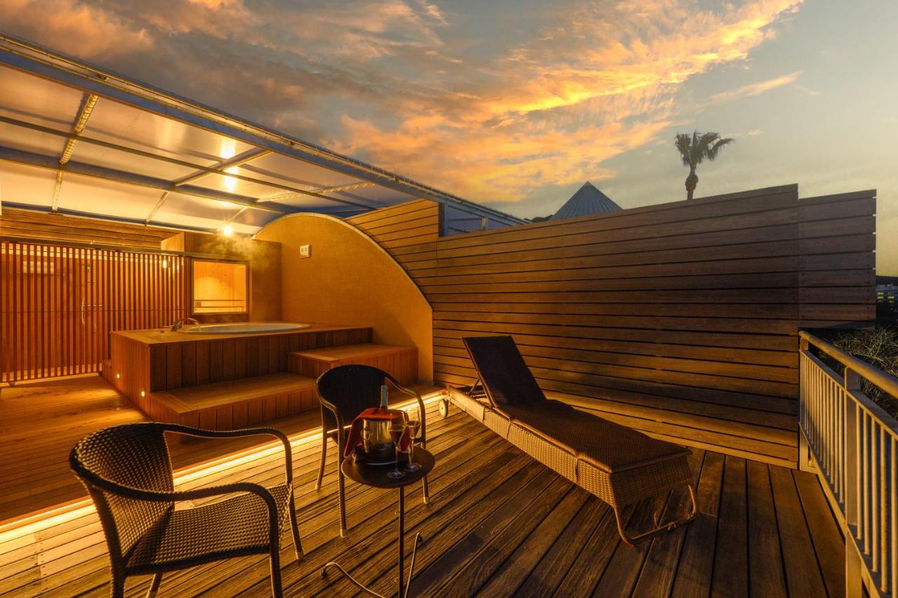 Resort Hotel Moana Coast Naruto  Exterior photo
